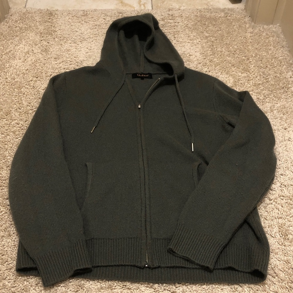 Quince Men's Dark Green Cashmere Zip-Up Sweater